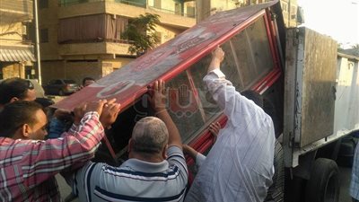 بالصور.. رفع إشغالات المقاهي في إمبابة