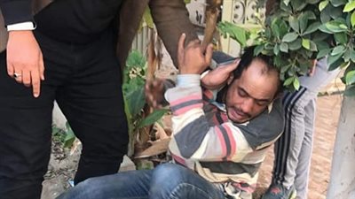 الأهالي يضبطون لص شقق بدمياط الجديدة