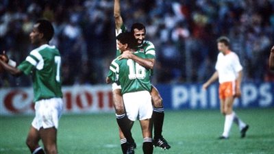 «الكاف» يعرض ضربة جزاء «عبد الغني» في قرعة المونديال