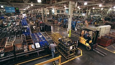 عودة تدريجية للبيع والشراء في محال قطع غيار السيارات