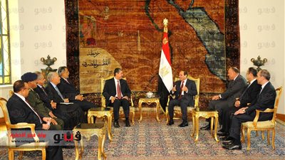 تفاصيل لقاء «السيسي» ورئيس وزراء اليمن.. الرئيس يؤكد دعم مصر لليمن.. وأهمية الحل السياسي لتسوية الأزمة.. لجنة مشتركة لتنشيط العلاقات في جميع المجالات.. و«بحاح» يشيد بإنجازات مصر دا