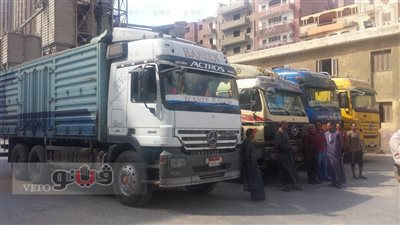 بالصور.. تشديد الرقابة على القمح المورد للمطاحن بالفيوم