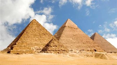 الآثار تنفي إسناد إدارة منطقة الأهرامات إلى شركة إماراتية 20 سنة