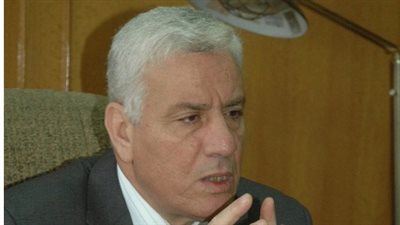 الجيش يحكم سيطرته على محيط  مبنى محافظة الإسماعيلية