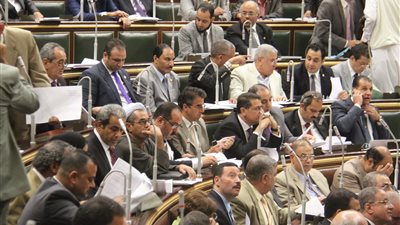 البرلمان يستعرض تقرير «تقصي فساد القمح».. فيلم تسجيلي بالزيارات الميدانية للجنة.. 560 مليون جنيه فساد في 9 صوامع وشونة.. خلط بين الأقماح القديمة والمستوردة..ونظام إلكتروني لرقابة المخازن أبر