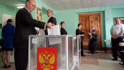 «هاآرتس»: انخفاض نسبة المشاركة في الانتخابات الروسية