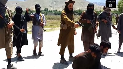 بالفيديو.. «داعش» يقتل جنود الجيش الأفغاني بصور مروعة