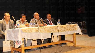 بالصور.. مدير أمن أسوان يجتمع بالعمد والمشايخ