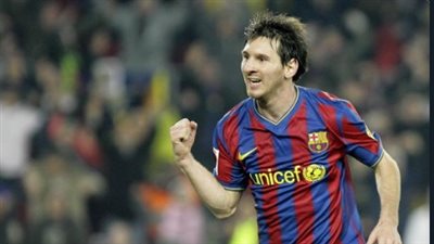 «فيفا» يحتفل بذكري رقم ميسي التاريخي