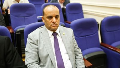 استجواب ضد وزير التموين الجديد في البرلمان بسبب ارتفاع الأسعار