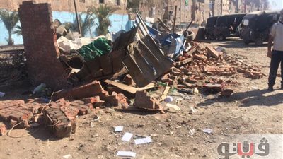 بالفيديو والصور.. حملة لإزالة تعديات السكك الحديد بإمبابة