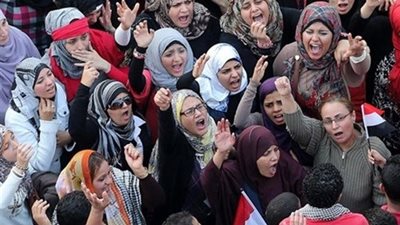 ناشطة حقوقية: نصف نساء مصر تعرضن للعنف من أزواجهن