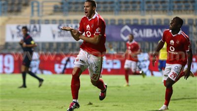 الأهلي يفسد مخطط «ونوس» ويفوز بالدوري للمرة الـ 38.. الأحمر يقبل هدية الزمالك.. رمضان صبحي يفي بوعده مع أبوتريكة.. هدف الحاوي يعيد اللقب للجزيرة.. التتويج ينقذ «نور الدين» من الغضب