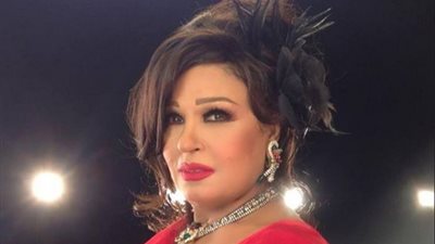 فيفى عبده تهنئ أنغام بعيد ميلادها