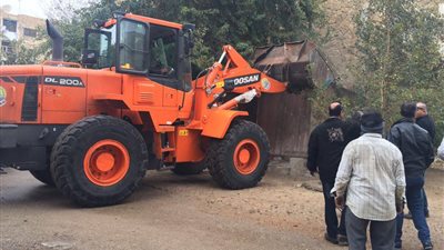 بالفيديو والصور.. مديرية أمن الإسماعيلية تنهي أسبوع الانضباط بحملة إزالات