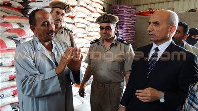 بالصور.. ضبط 48 طن سلع غذائية مجهولة المصدر في المنوفية