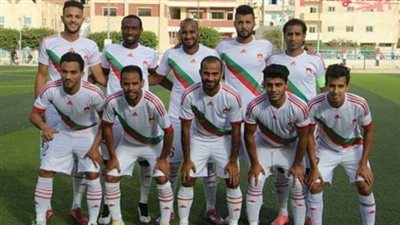 لاعبو الرجاء يؤدون مناسك العمرة بعد الصعود للممتاز
