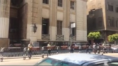 تشديدات أمنية أمام محكمة عابدين قبل محاكمة نقيب الصحفيين