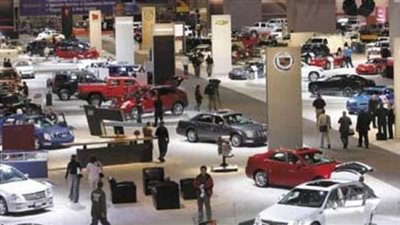 عضو شعبة السيارات: انخفاض الأسعار بنسبة 10% بعد انهيار الدولار