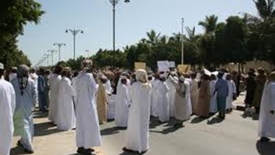 صحيفة عمانية تعتذر عن تعاطفها مع 