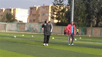 بالصور.. المران الأول لفريق الحمام تحت قيادة كابتن الأهلي السابق