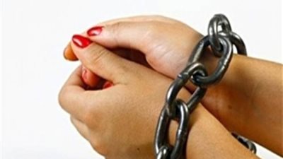 ضبط «ربة منزل» جمعت بين «معاشين» بأسيوط