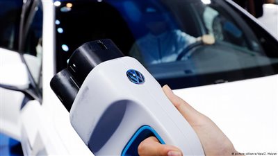 مميزات وعيوب السيارة الكهربائية