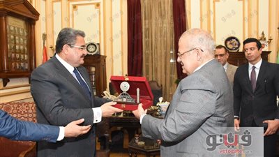 بالصور.. محافظ الجيزة ومدير الأمن يهنئان «الخشت» برئاسة جامعة القاهرة