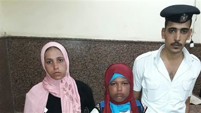 إعادة طفلة تائهة لأسرتها في محطة عين حلوان