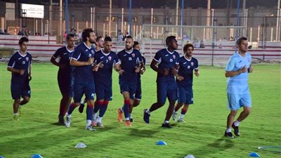 تقسيمة مصغرة للاعبي الزمالك تحت إشراف عبدالهادي