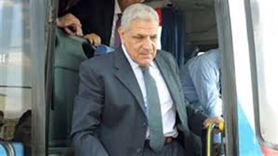 محلب يغادر مطار القاهرة في جولة أفريقية بتكليف رئاسي