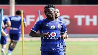 الأهلي يسوّق باكا في السعودية بعد استبعاده من القائمة الأفريقية