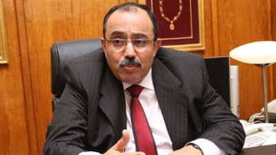 محافظ القليوبية يبدأ في تطوير مدينتي شبرا الخيمة وبنها