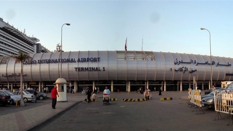 مطار القاهرة الدولى