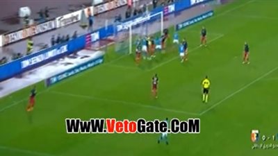 نابولي يخطف الفوز أمام جنوى ويواصل مطاردة يوفنتوس (فيديو)