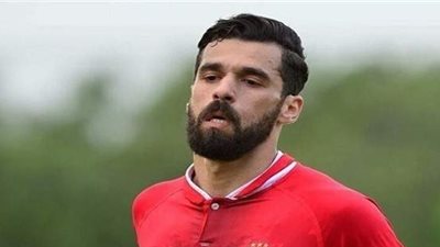 الأهلي يشكل لجنة قانونية تحسبا لشكوى الزمالك بشأن عبد الله السعيد