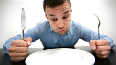 الإحساس بالجوع يتحكم فيه المخ والجرثومة المعوية