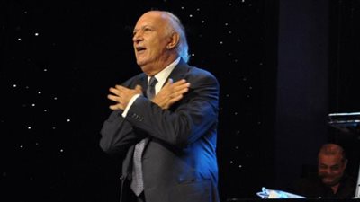 عمر خيرت وزاهي حواس بالموسم الثقافي الجديد لجامعة القاهرة