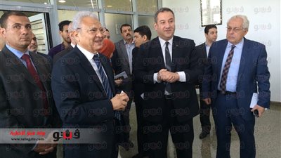 وزير الاتصالات يفتتح مركز البحوث البريدي الإقليمي