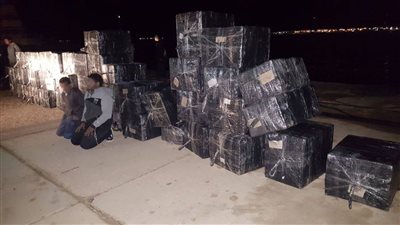 القوات البحرية تضبط سفينة محملة ببضائع غير خالصة الجمارك في السلوم