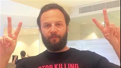 أصالة لـ«مكسيم خليل» بعد مطالبته بوقف القتل في سوريا: «أنت رجل»