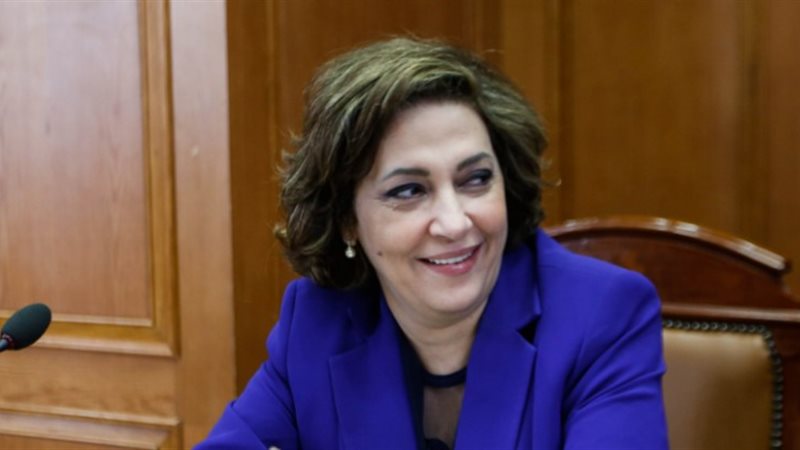  الإعلامية القديرة