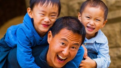 «فيس بوك» تعين مديرا سابقا في جوجل بفريق الإنترنت