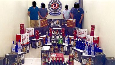 إدارة التهرب الجمركي تضبط خمورا مستوردة بفندق في الأقصر
