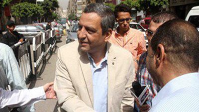 تأجيل محاكمة نقيب الصحفيين بتهمة «إيواء مطلوبين أمنيًا» لـ 2 يوليو