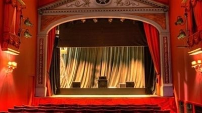 أجندة عروض البيت الفني للمسرح