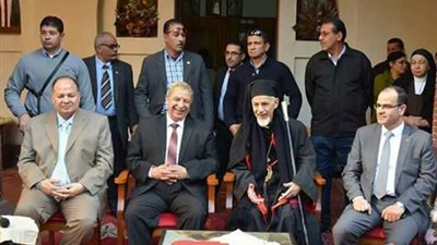 مطران الإسماعيلية بالكنيسة الكاثوليكية: الجيش أكبر مثال لحب مصر