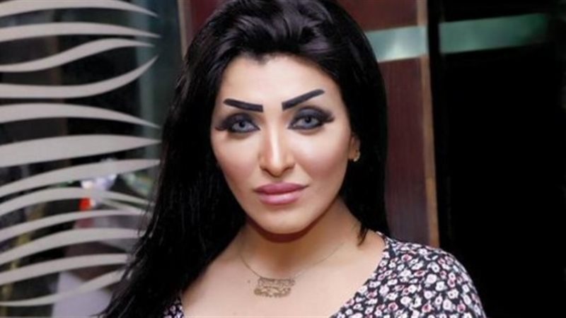 الراقصة الاستعراضية
