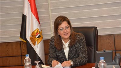 هالة السعيد: لدينا خطط وبرامج طموحة لزيادة الاستثمارات الصناعية