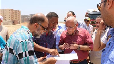 بالصور.. محافظ بورسعيد يتفقد الحي الإماراتي